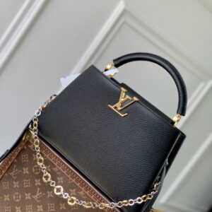 　Lv 카퓌신 금장 체인